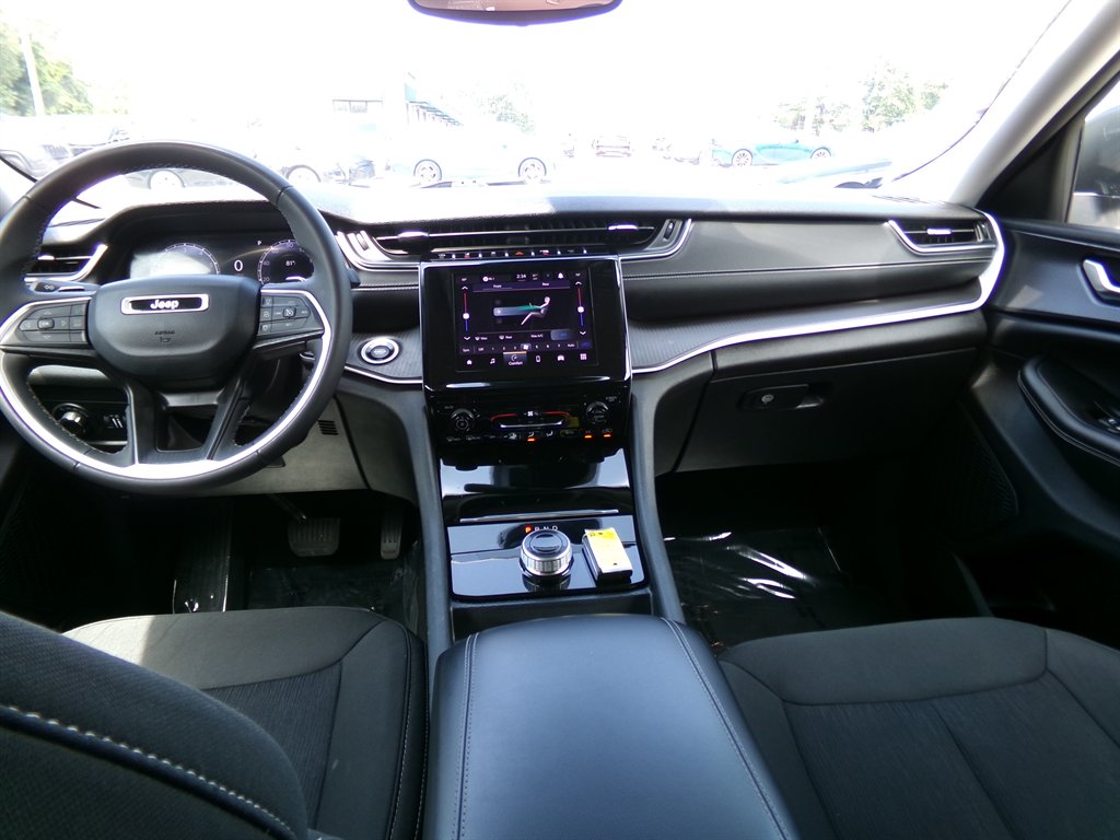2023 Jeep Cherokee - $27,985