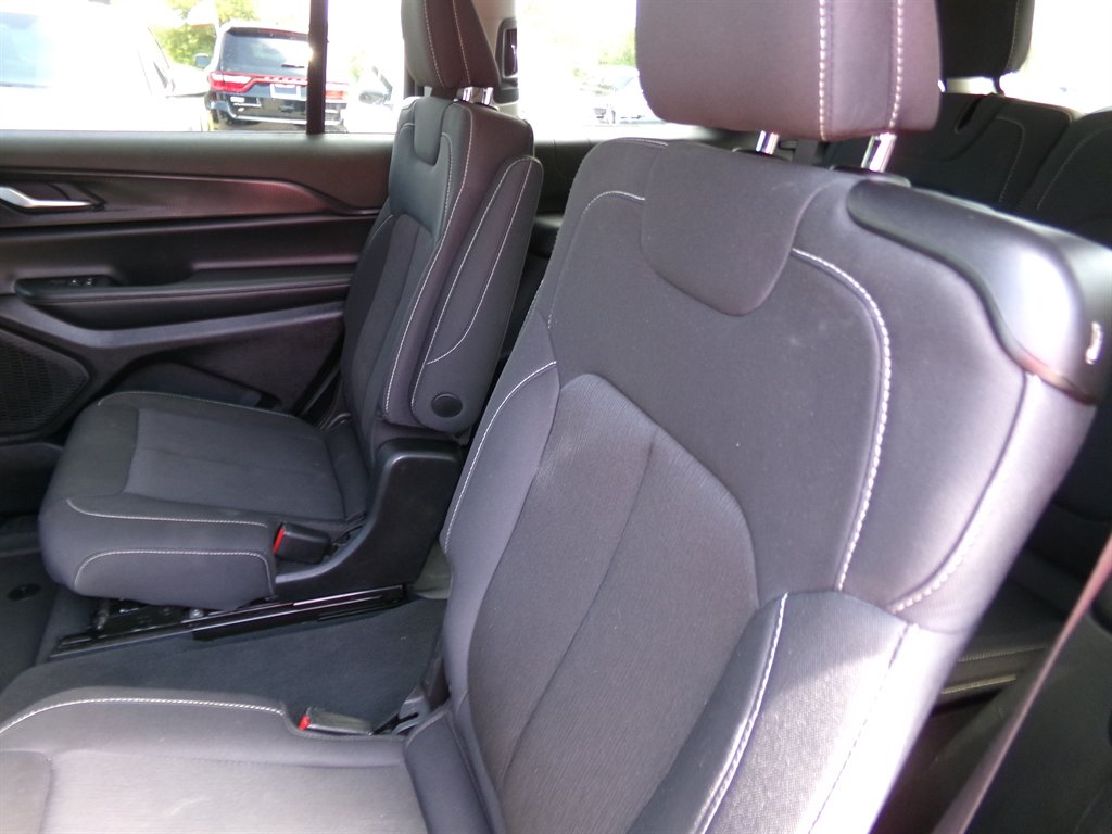 2023 Jeep Cherokee - $27,985