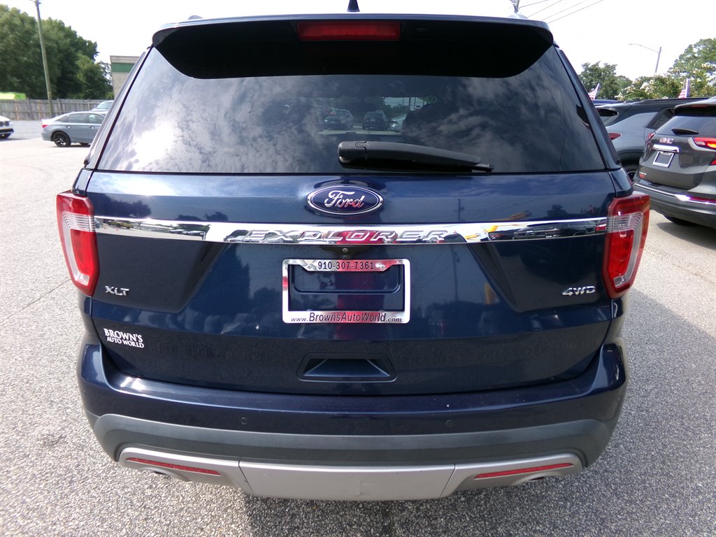 2017 Ford Explorer - $18,966