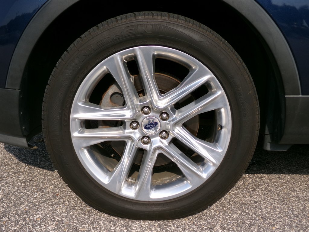 2017 Ford Explorer - $18,966