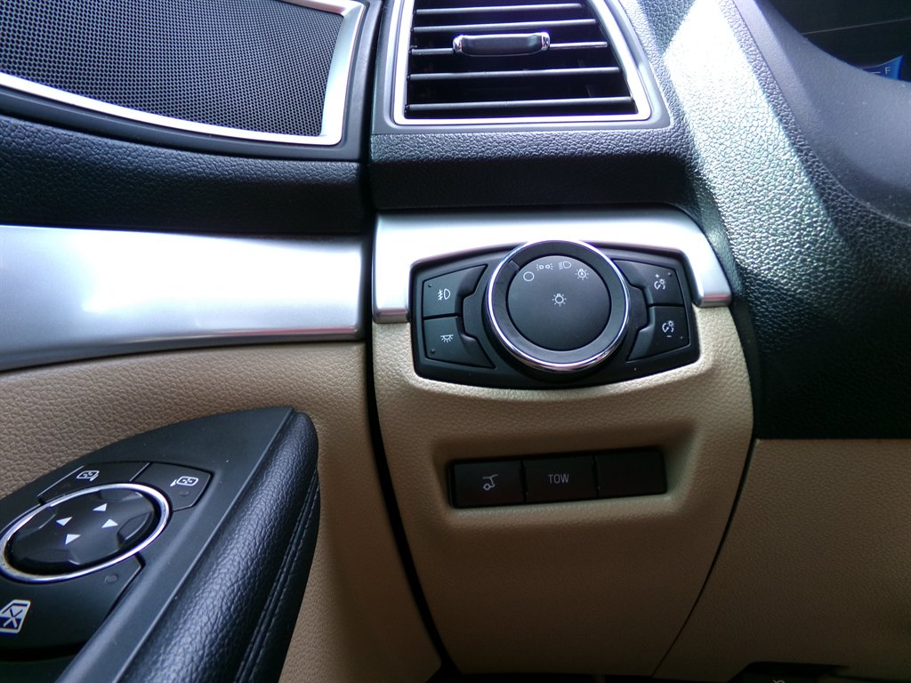 2017 Ford Explorer - $18,966