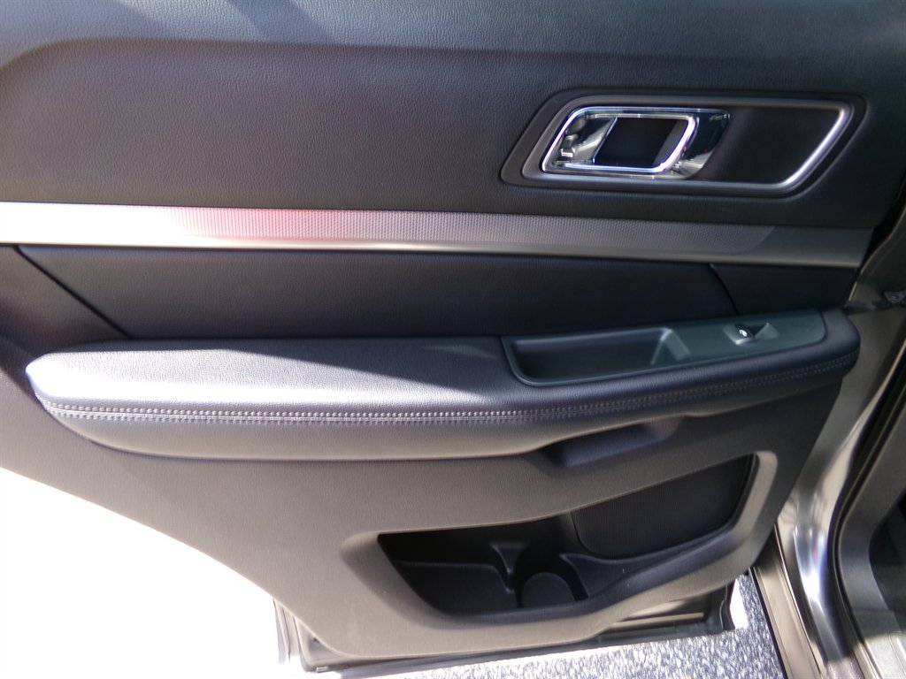 2018 Ford Explorer - $27,325