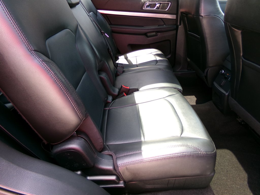 2018 Ford Explorer - $27,325