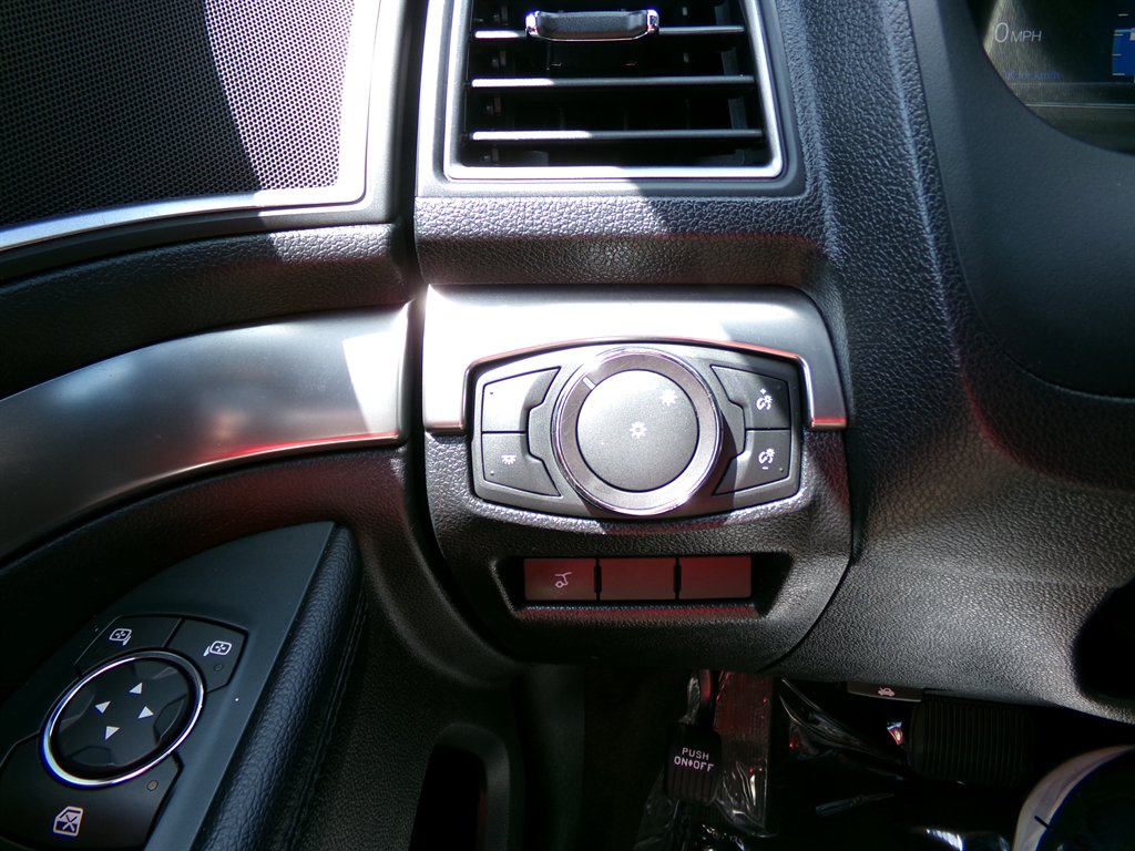 2018 Ford Explorer - $27,325