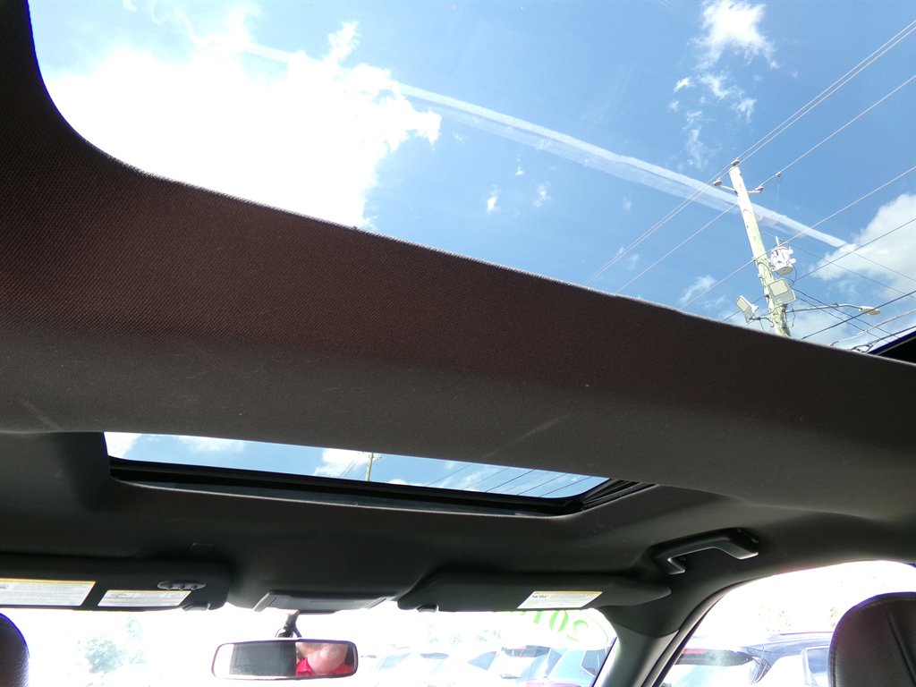 2018 Ford Explorer - $27,325