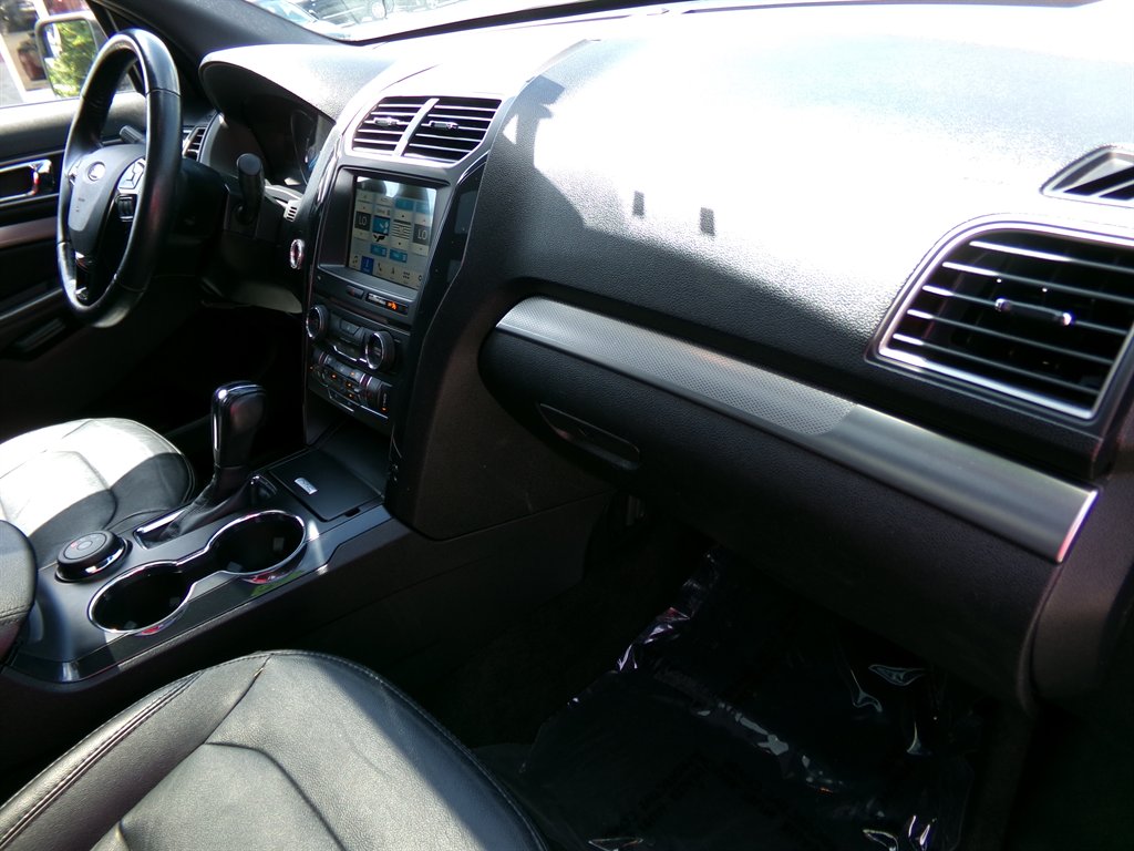 2018 Ford Explorer - $27,325