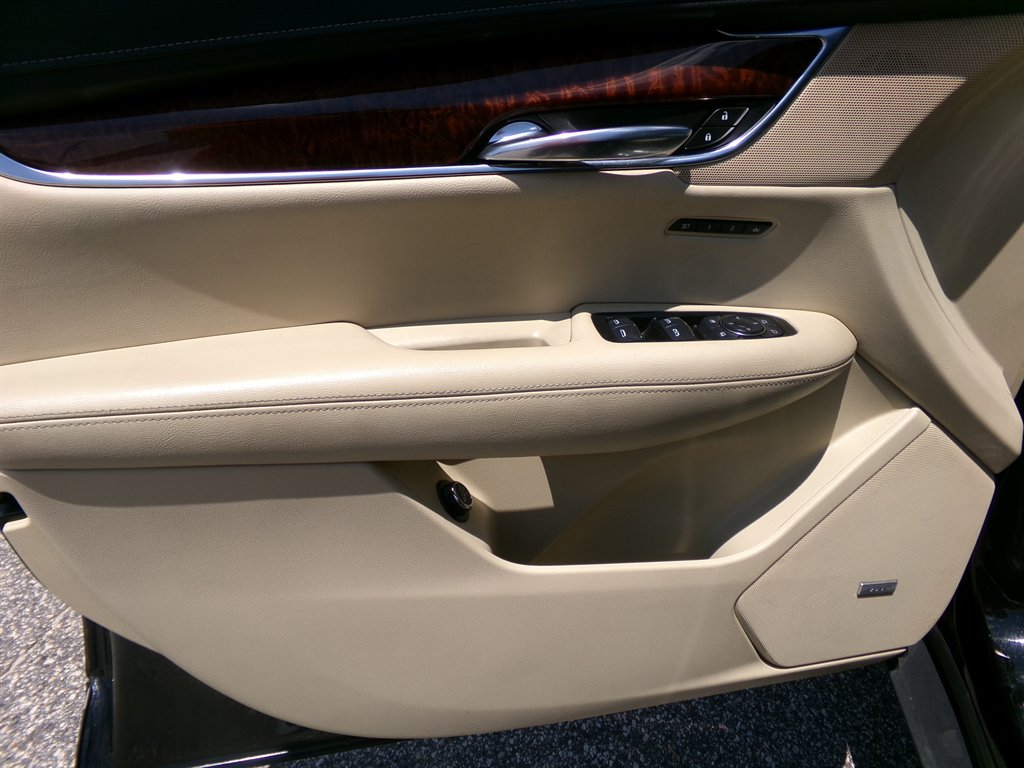 2017 Cadillac XT5 - $21,988