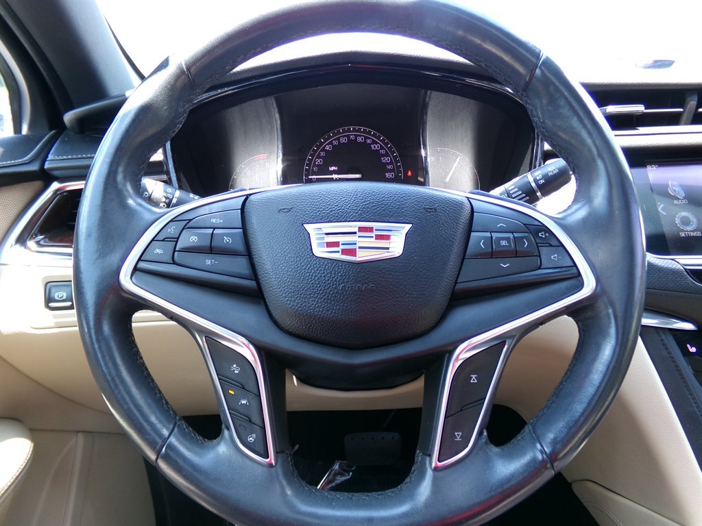 2017 Cadillac XT5 - $21,988