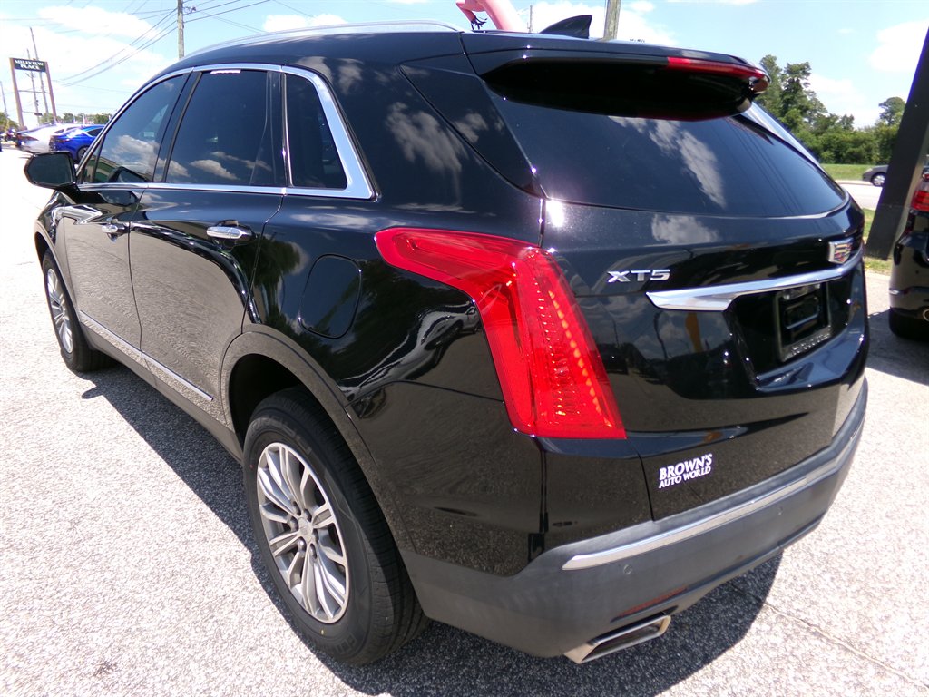 2017 Cadillac XT5 - $21,988