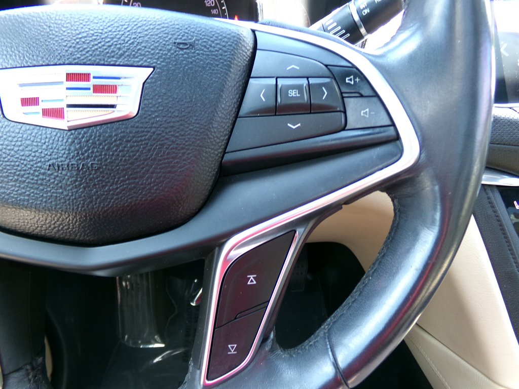 2017 Cadillac XT5 - $21,988
