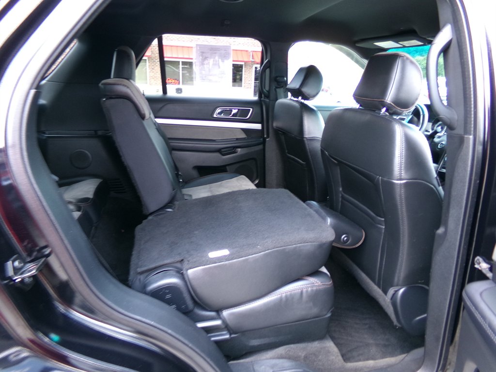 2017 Ford Explorer - $17,964