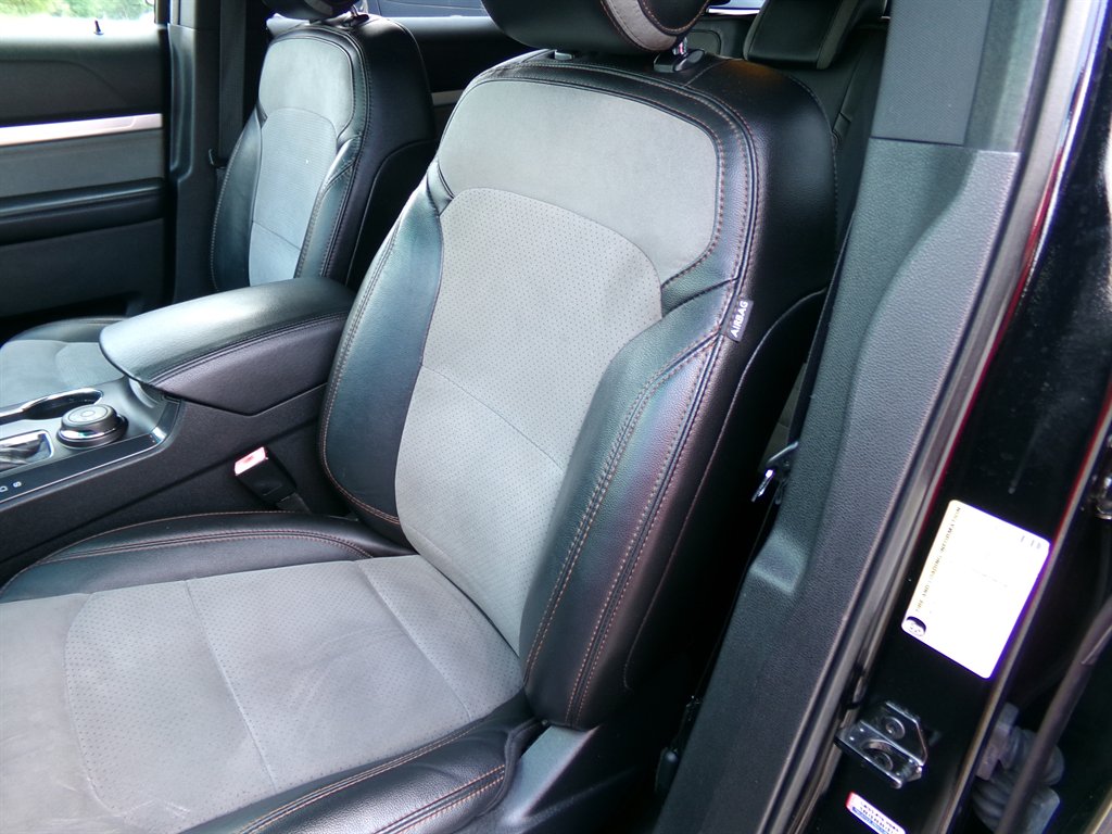 2017 Ford Explorer - $17,964