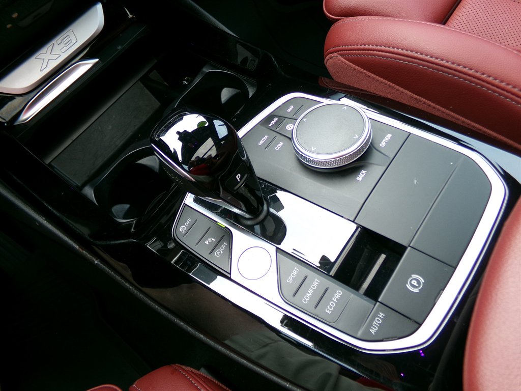 2022 BMW X3 - $24,684