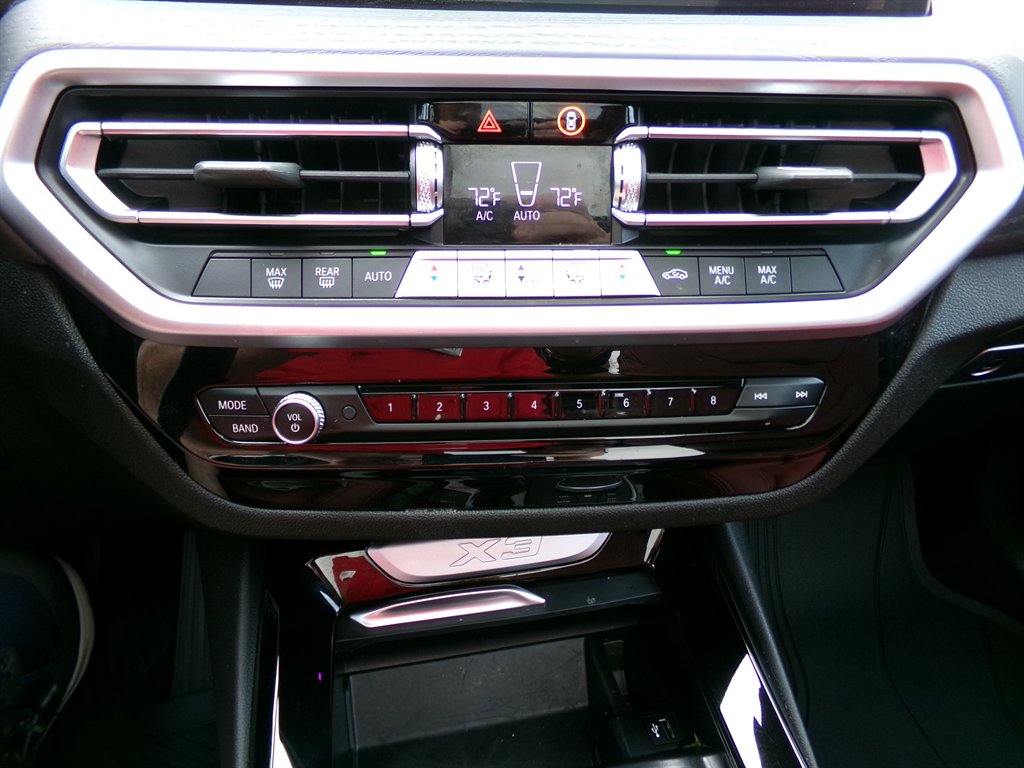 2022 BMW X3 - $24,684