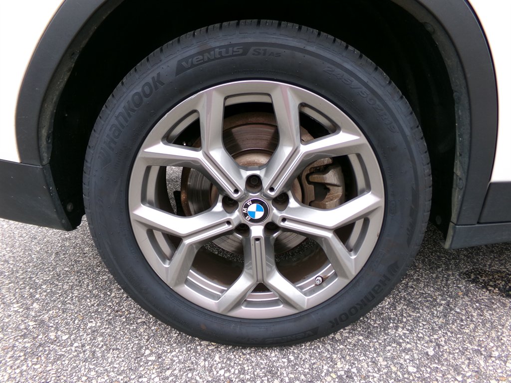 2022 BMW X3 - $24,684