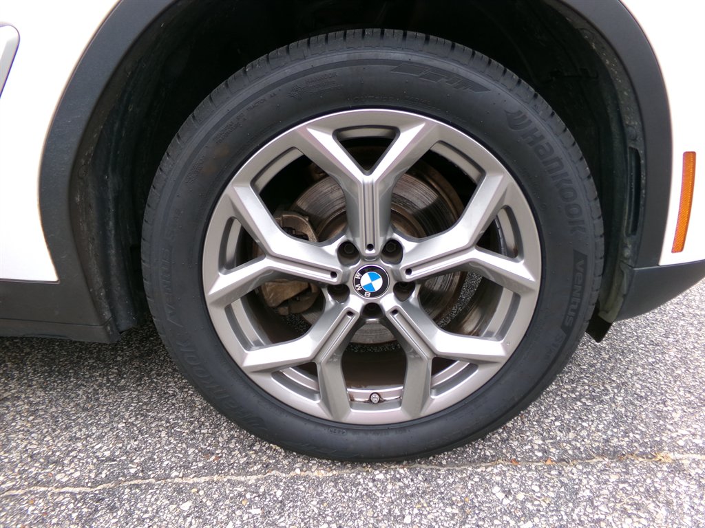 2022 BMW X3 - $24,684