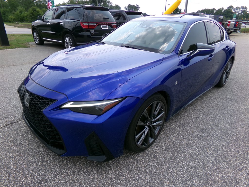 2021 Lexus IS
