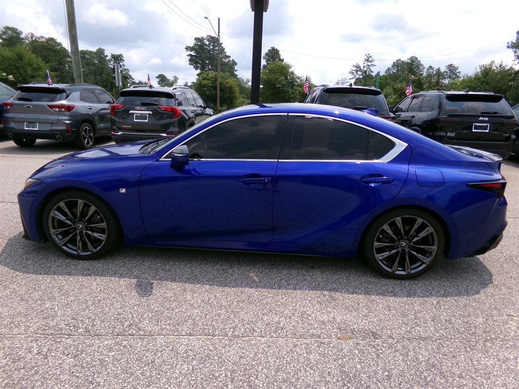 2021 Lexus IS