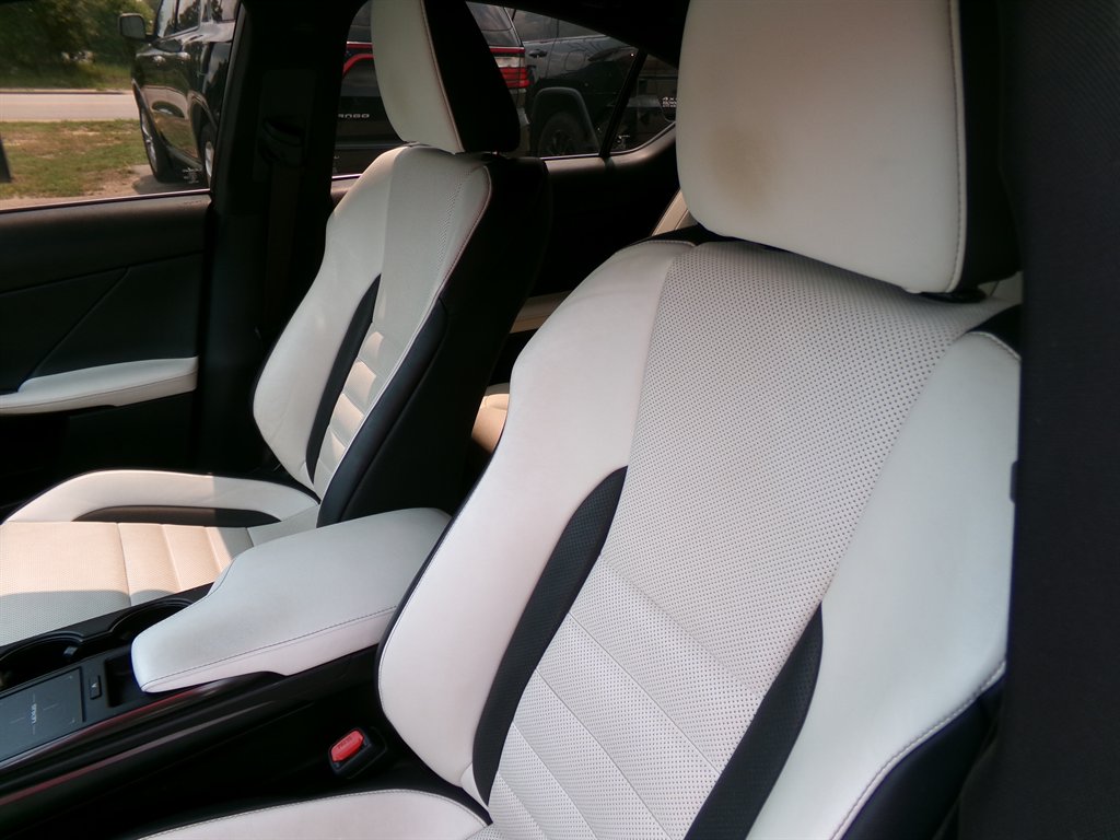 2021 Lexus IS