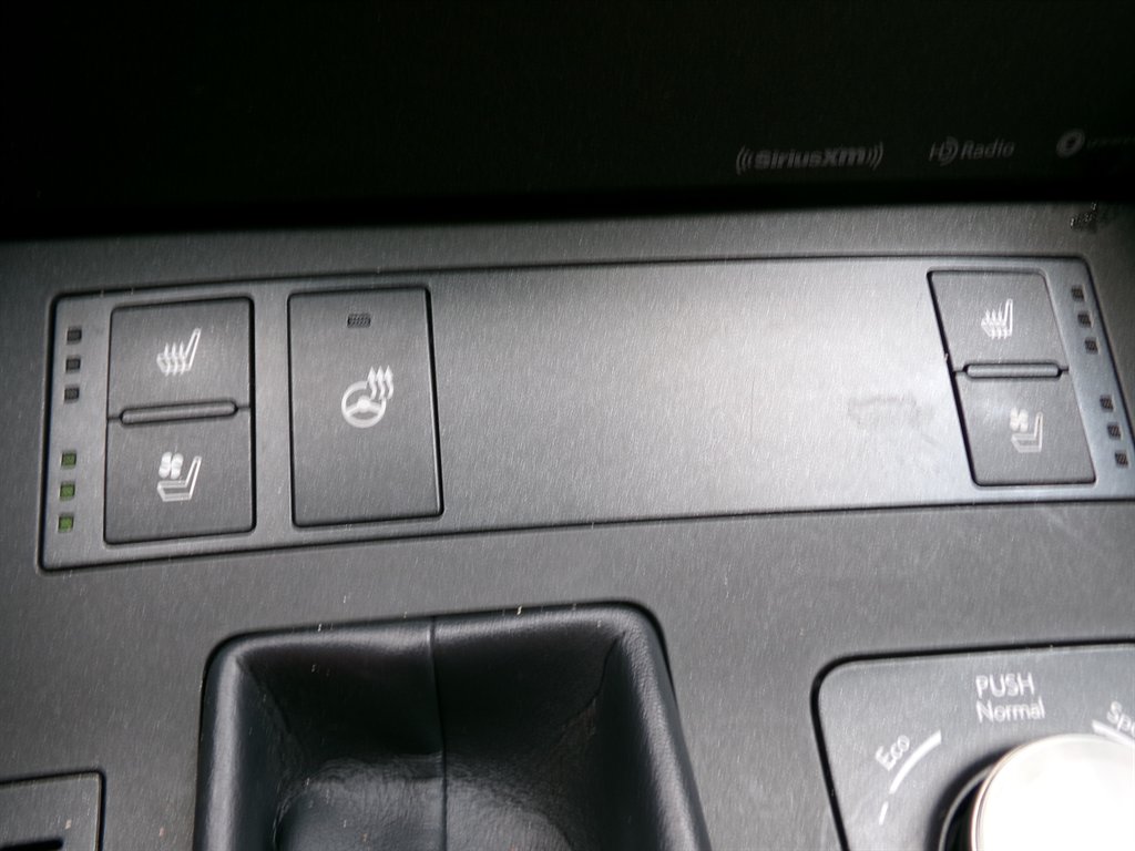 2021 Lexus IS