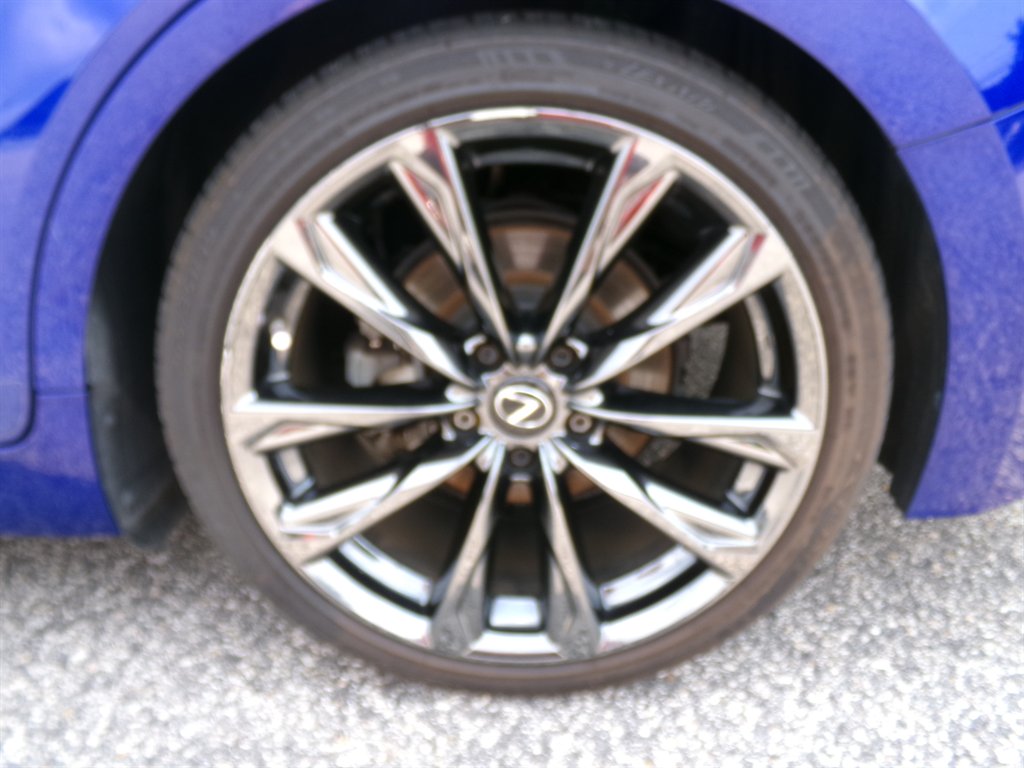 2021 Lexus IS