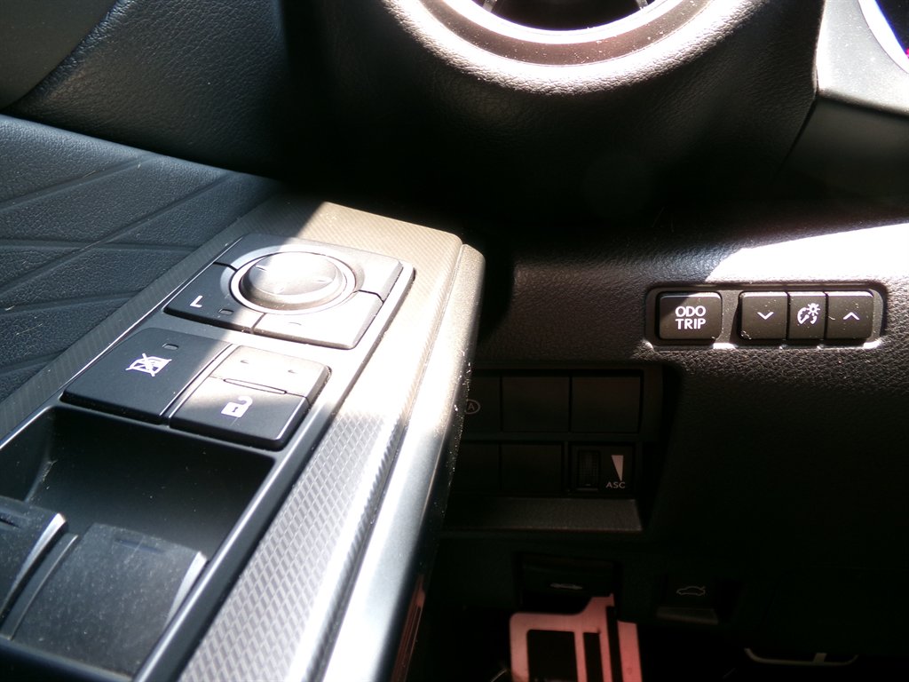 2021 Lexus IS