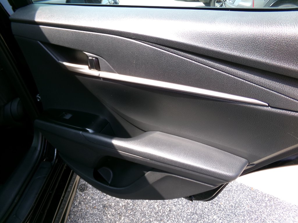 2025 Toyota Camry - $32,512