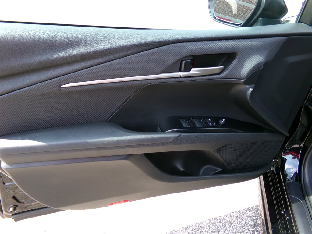 2025 Toyota Camry - $32,512