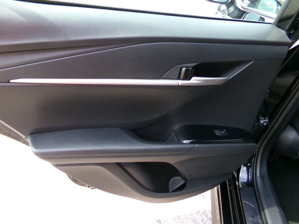 2025 Toyota Camry - $32,512