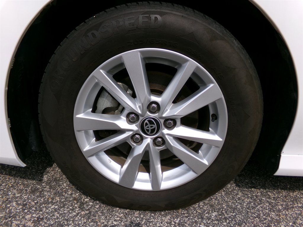 2025 Toyota Camry - $29,778