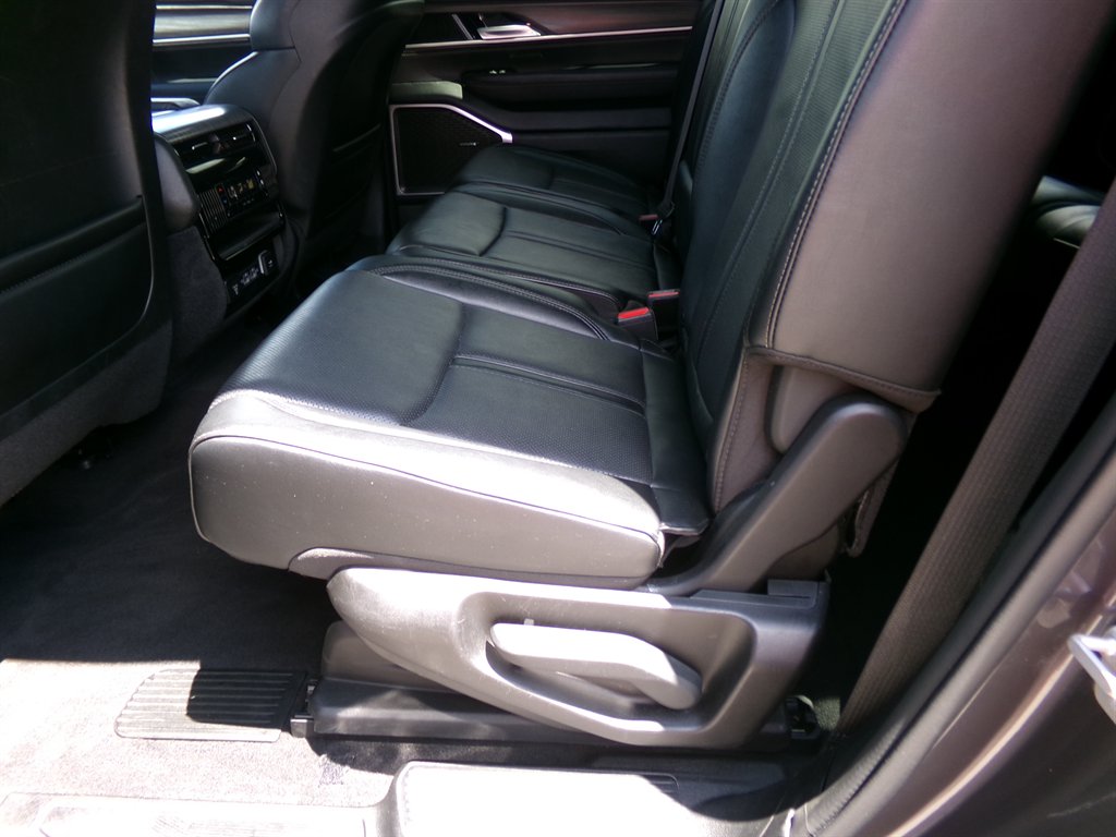 2024 Jeep Wagoneer - $36,945