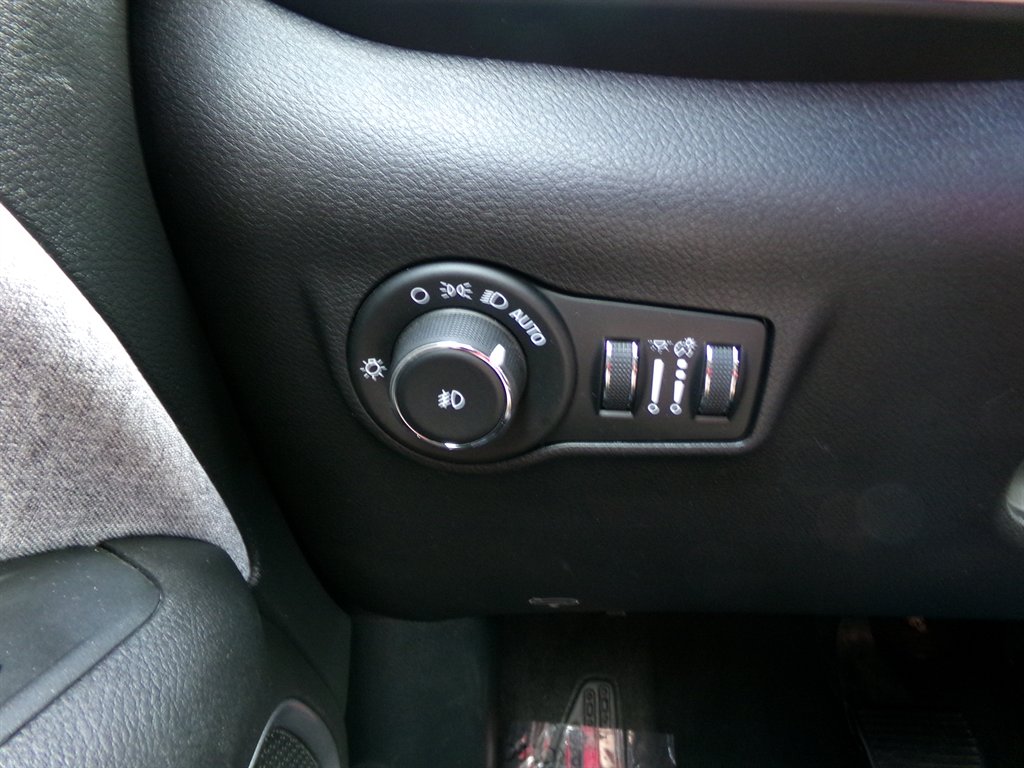 2024 Jeep Compass - $22,569