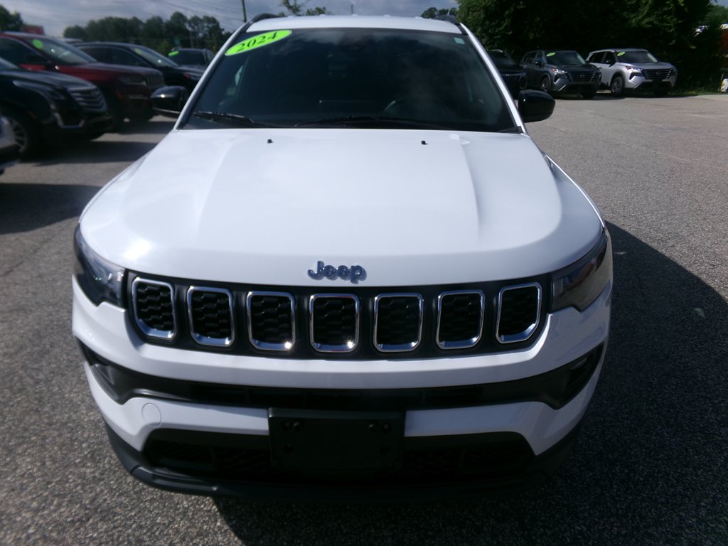 2024 Jeep Compass - $22,569