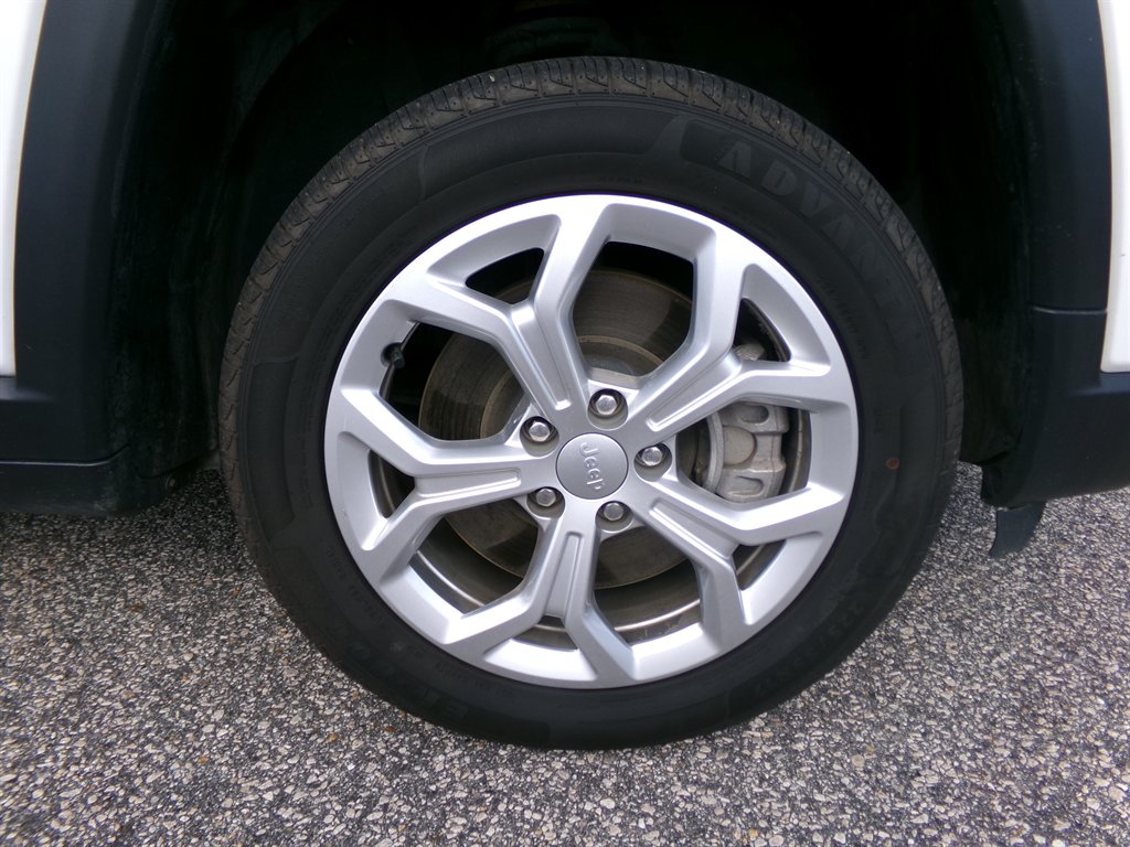 2024 Jeep Compass - $22,569