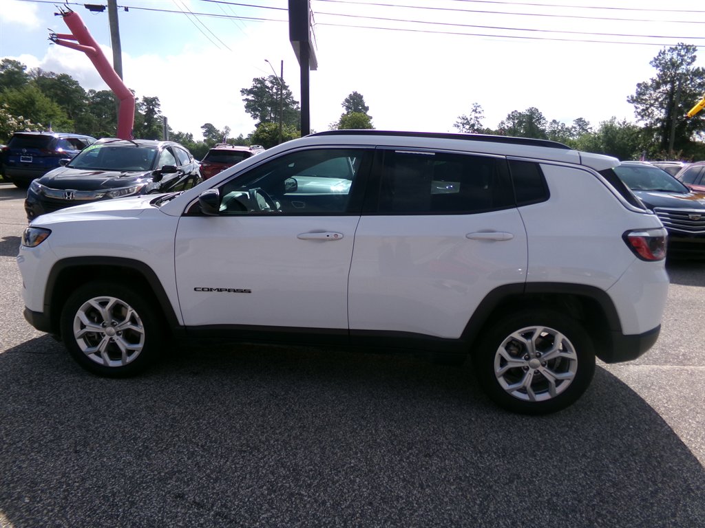 2024 Jeep Compass - $22,569