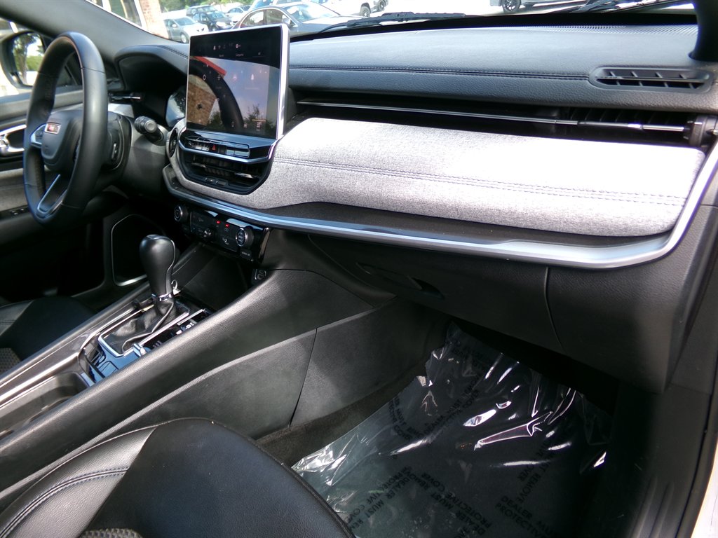 2024 Jeep Compass - $22,569