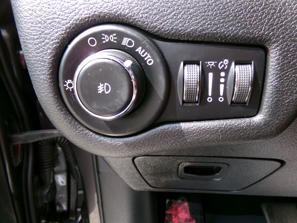 2021 Jeep Cherokee - $17,954