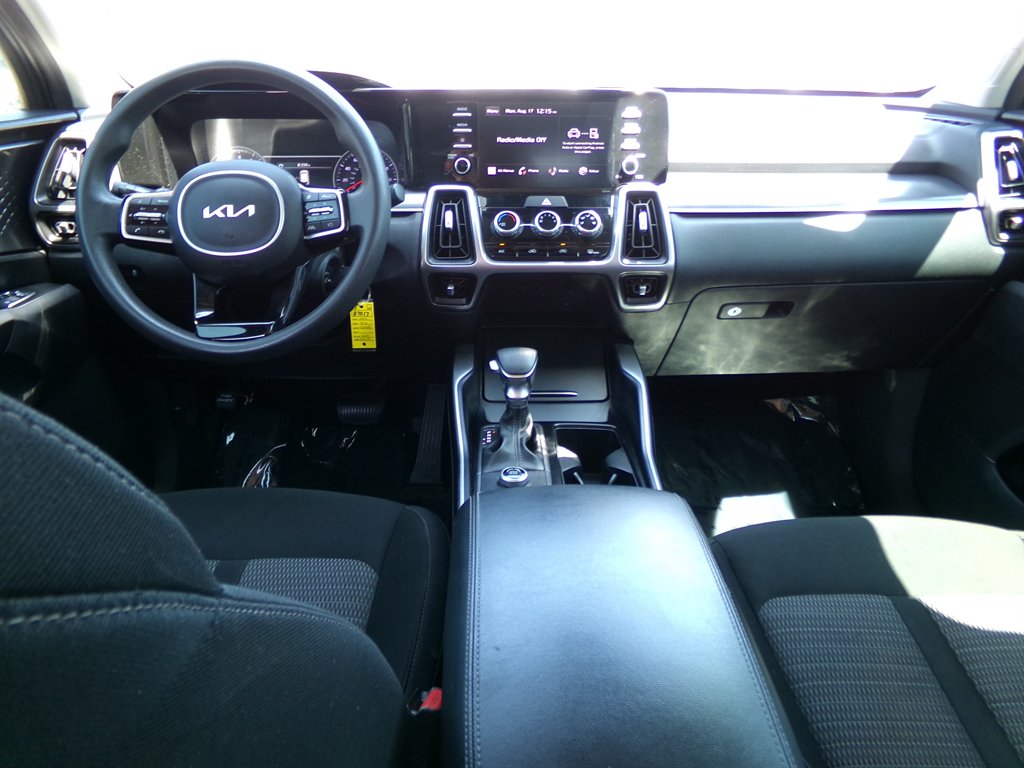 2022 Kia Sorento - $20,977