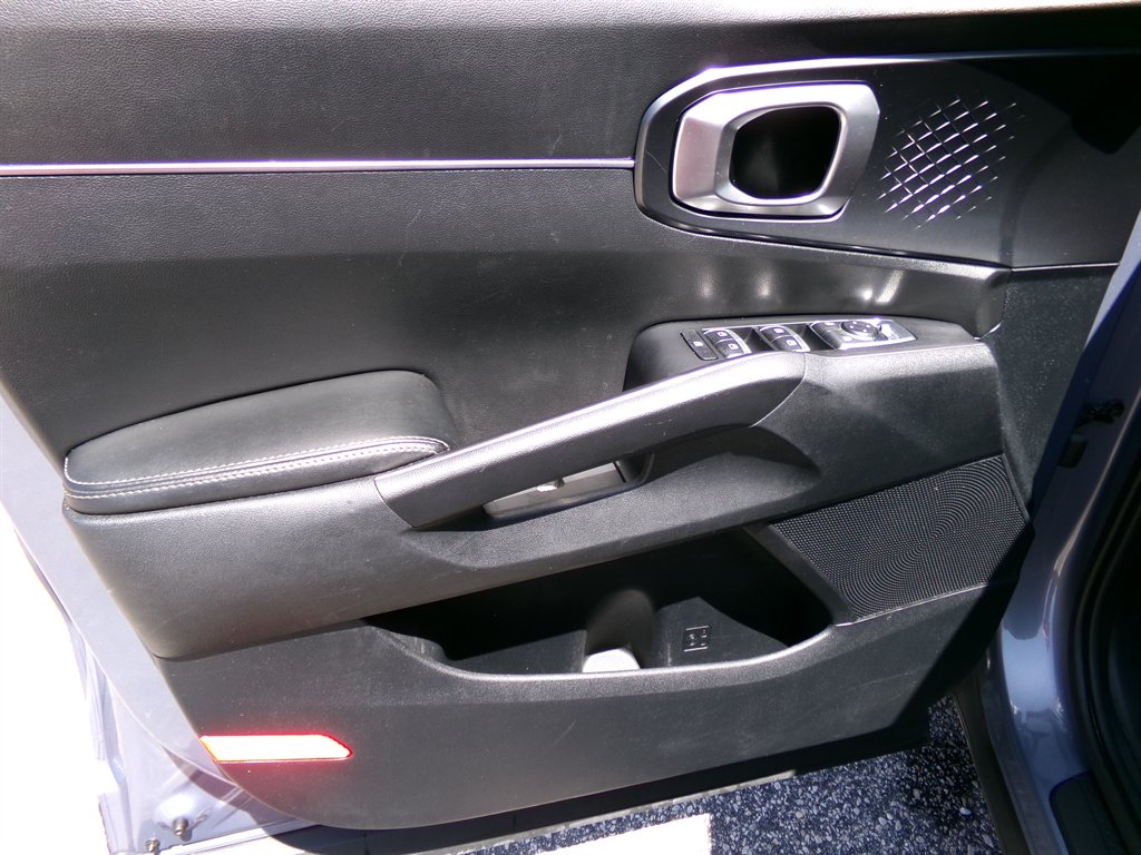 2022 Kia Sorento - $20,977