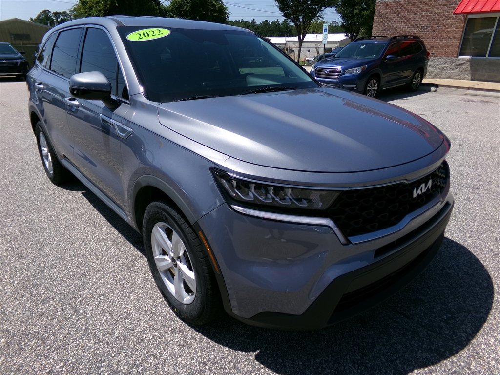 2022 Kia Sorento - $20,977