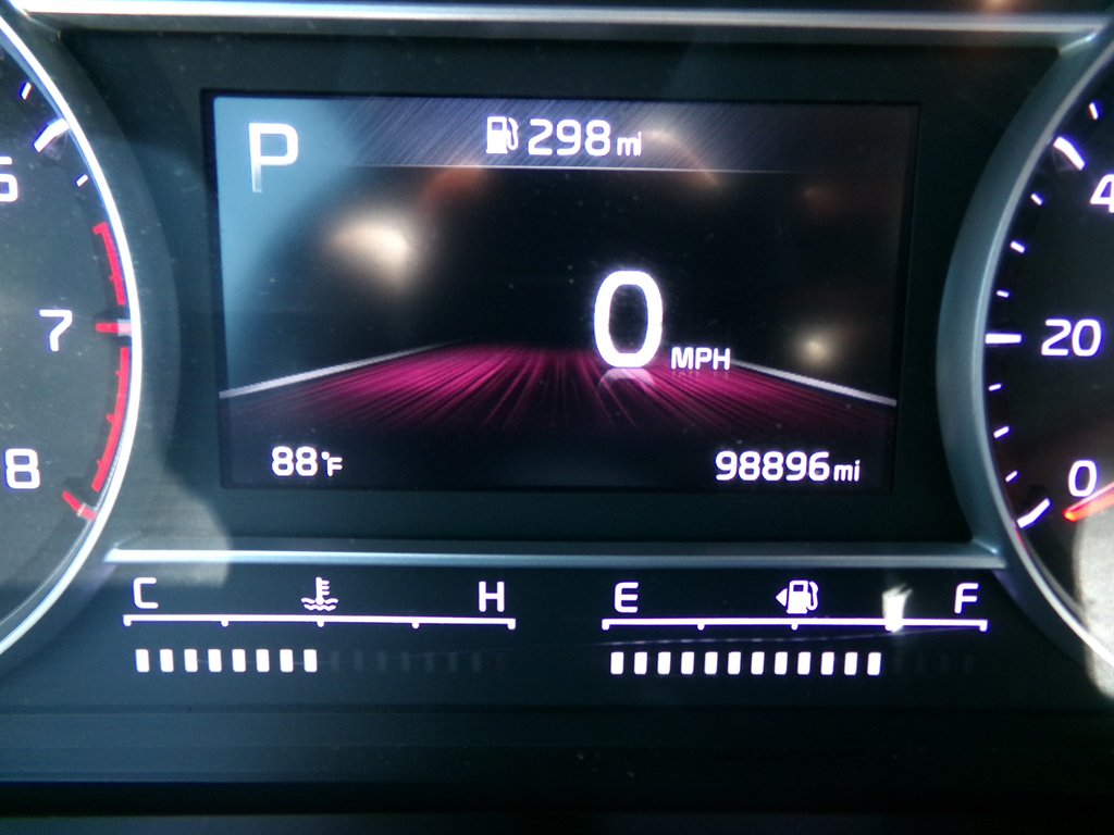 2022 Kia Sorento - $20,977