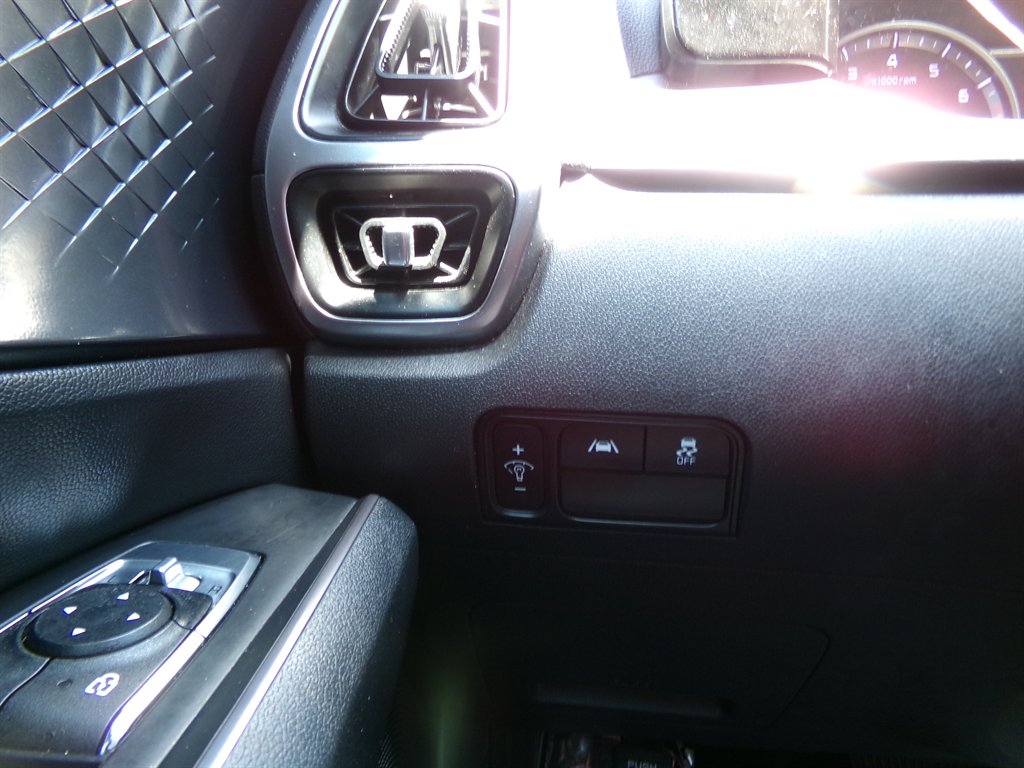 2022 Kia Sorento - $20,977