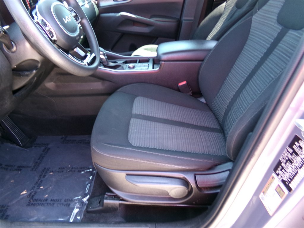 2022 Kia Sorento - $20,977