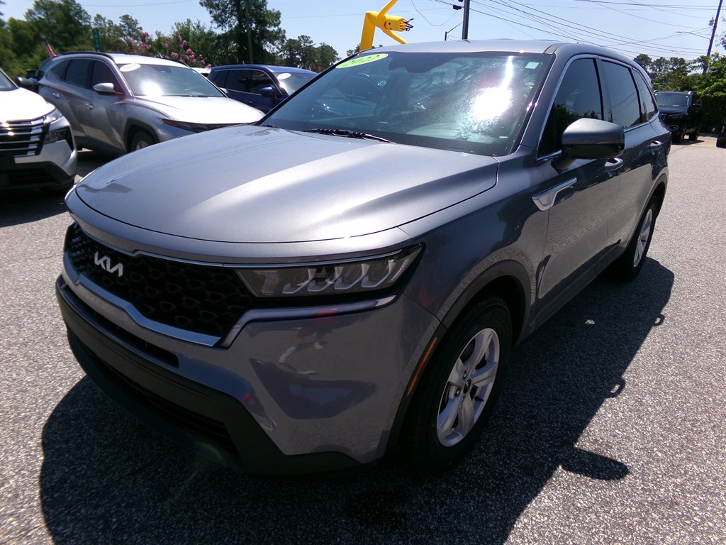 2022 Kia Sorento - $20,977