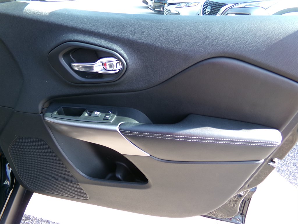 2019 Jeep Cherokee - $24,955