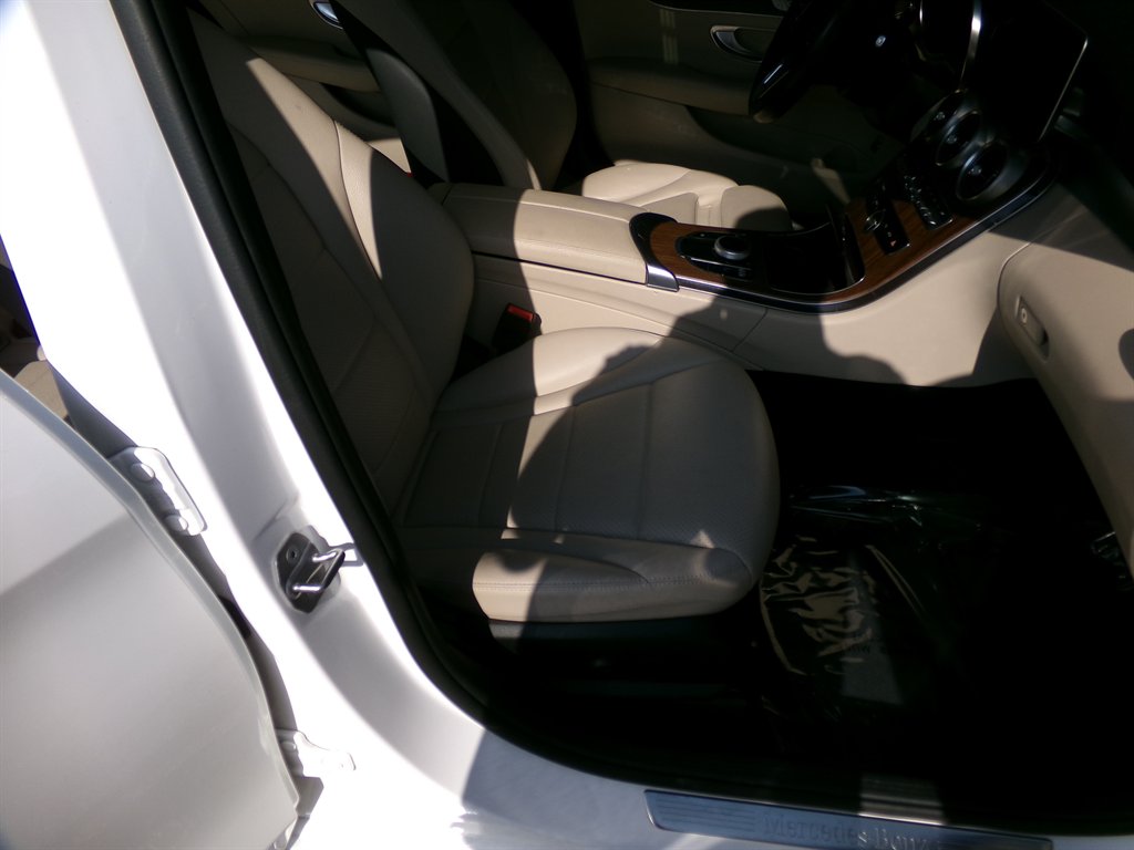 2020 Mercedes-Benz C-Class - $28,752