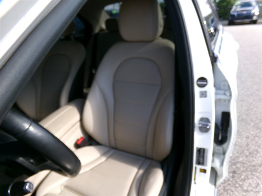 2020 Mercedes-Benz C-Class - $28,752