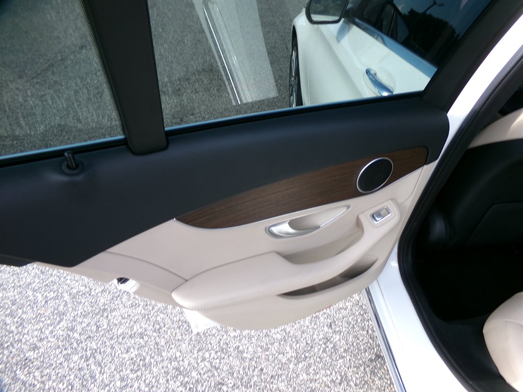 2020 Mercedes-Benz C-Class - $28,752