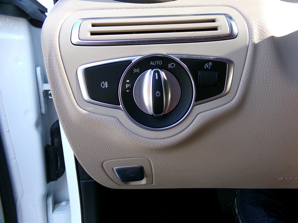 2020 Mercedes-Benz C-Class - $28,752