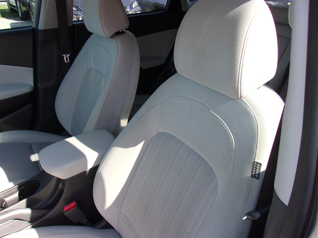 2023 Hyundai Kona - $22,654